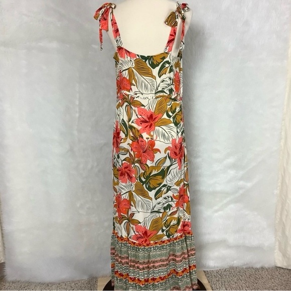 Cleobella Marla Maxi Dress In Tropical Indian Floral - Picture 5 of 8